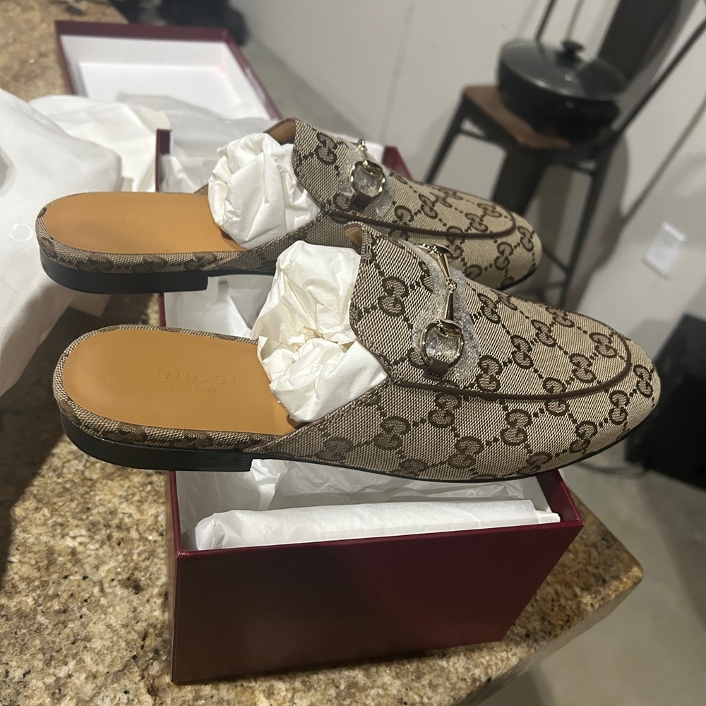 Gucci Brown GG Canvas Princetown Mule with Gold Horsebit - Picture 4 of 15